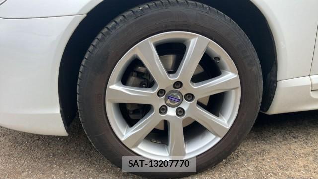Volvo V70 2017-02 8877176-8