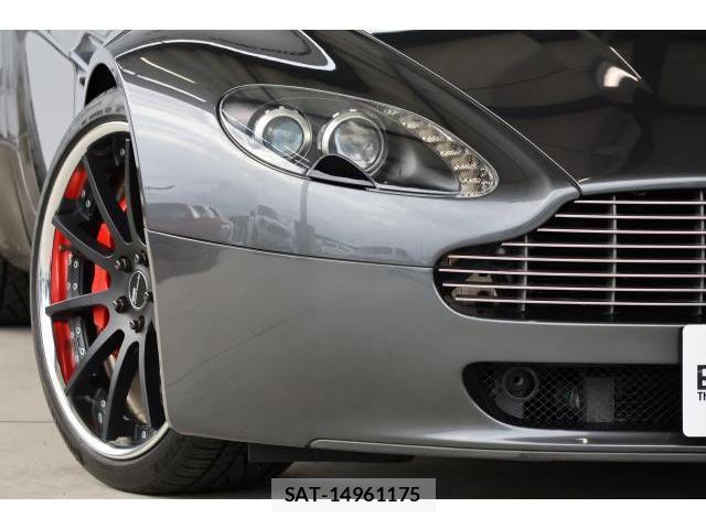 Aston Martin V8 2008-02 8877650-11
