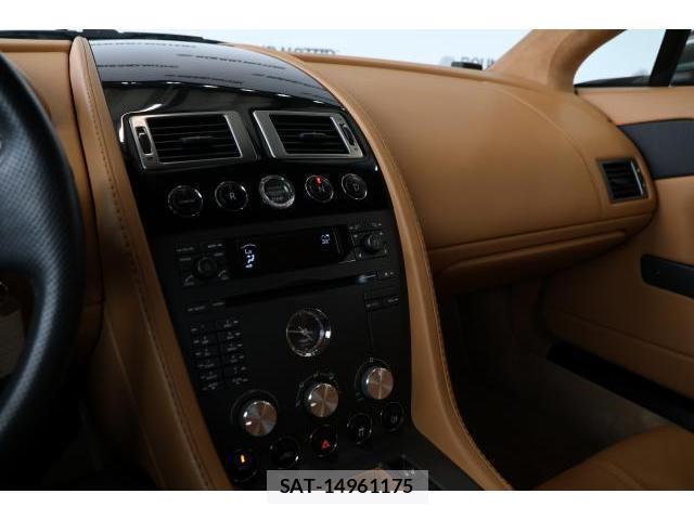Aston Martin V8 2008-02 8877650-17