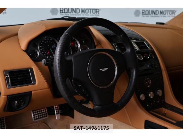 Aston Martin V8 2008-02 8877650-4