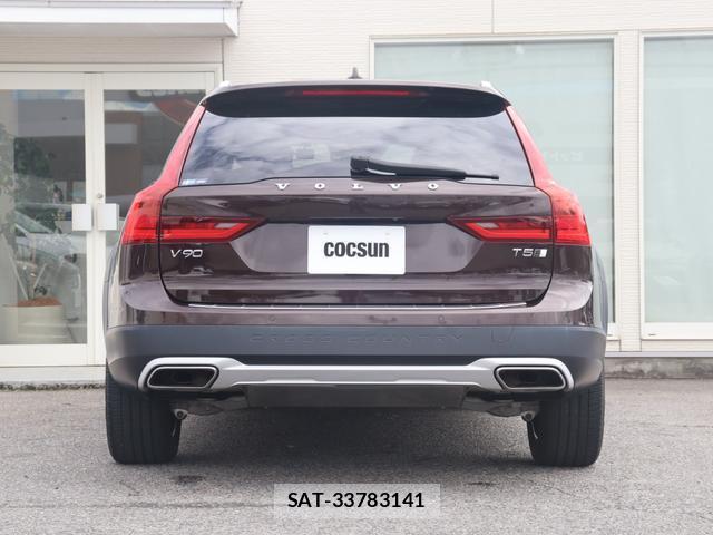 Volvo V90 2017-03 8876173-8