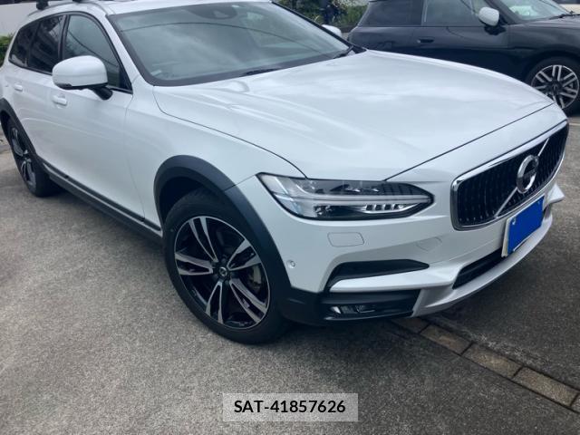 Volvo V90 2019-07 8876696-1