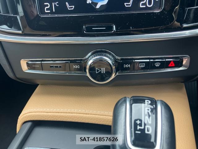Volvo V90 2019-07 8876696-17