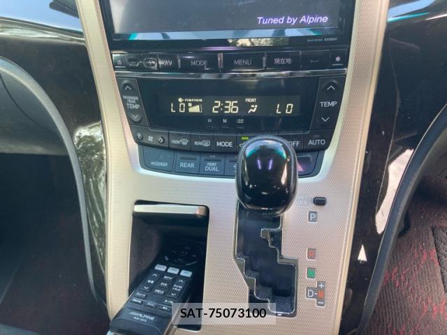 Toyota VELLFIRE 2013-09 8876338-17