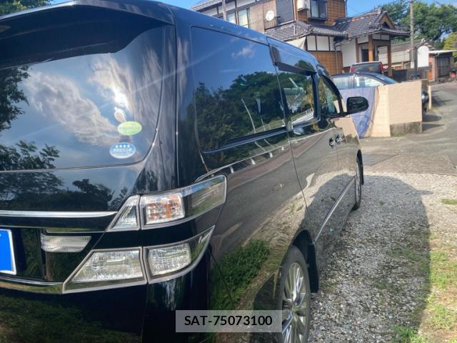 Toyota VELLFIRE 2013-09 8876338-2