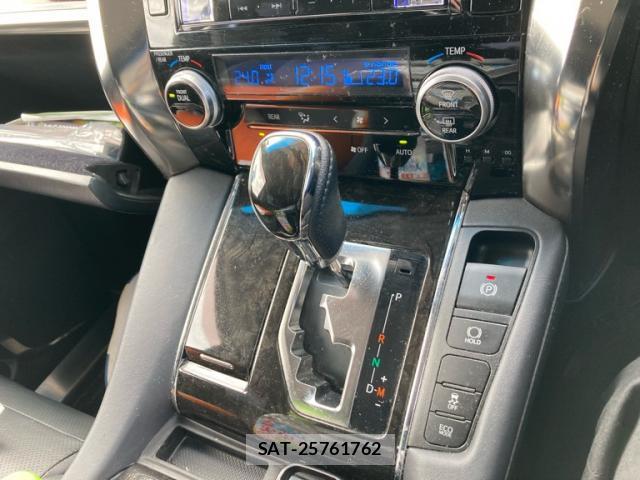 Toyota VELLFIRE 2016-10 8876356-16
