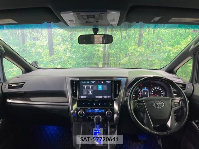 Toyota VELLFIRE 2017-04 8876680-1