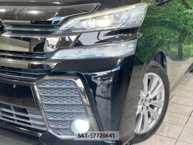 Toyota VELLFIRE 2017-04 8876680-13