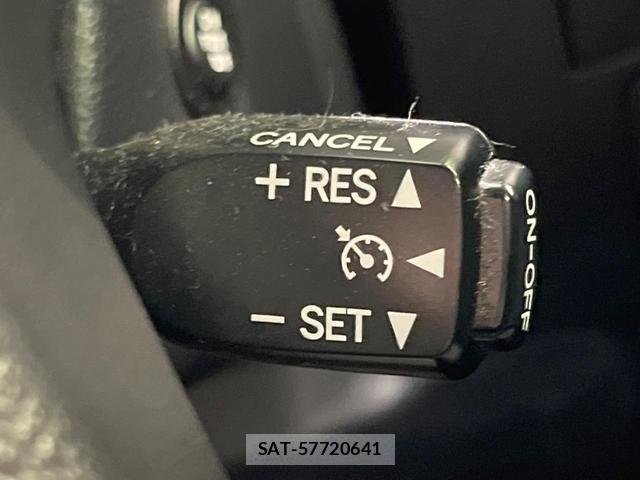 Toyota VELLFIRE 2017-04 8876680-5