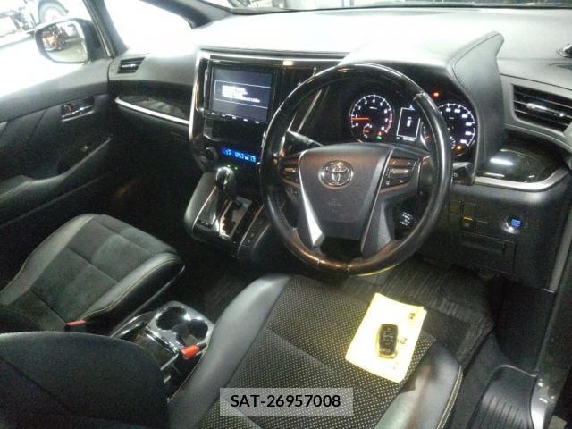 Toyota VELLFIRE 2017-07 8877363-2