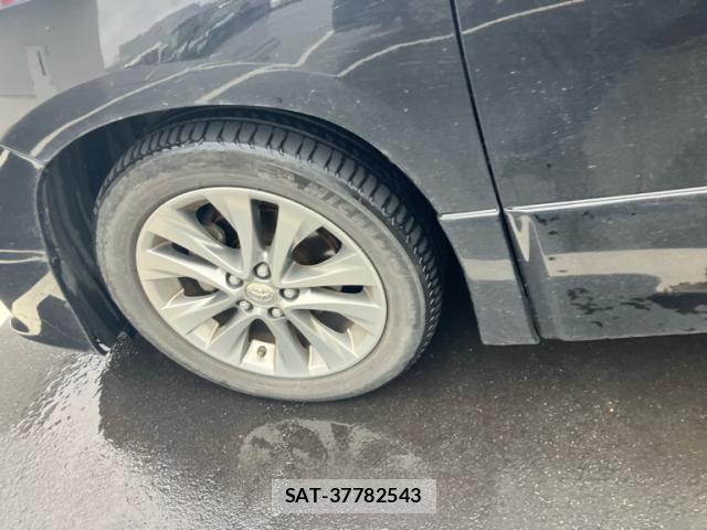 Toyota VELLFIRE 2010-11 8877619-3