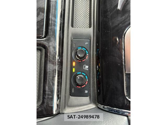 Toyota VELLFIRE 2018-10 8877820-11