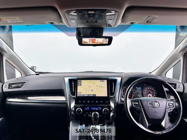 Toyota VELLFIRE 2018-10 8877820-2