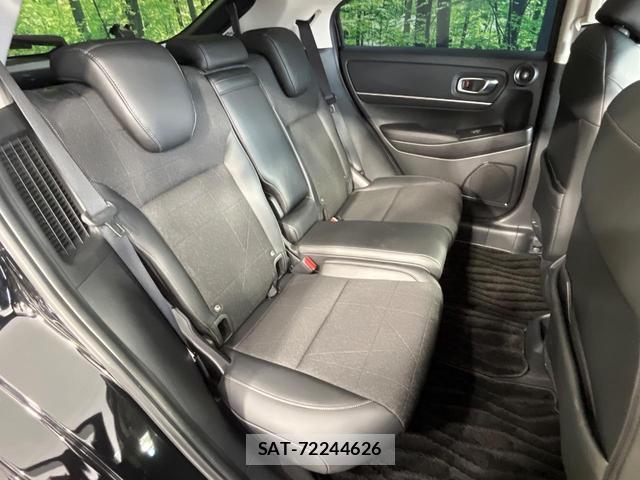 Honda VEZEL 2024-11 8875949-9