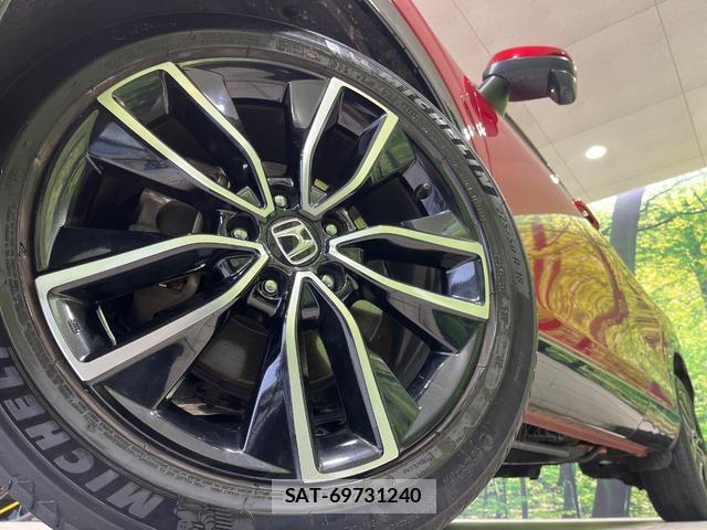 Honda VEZEL 2021-09 8875954-12