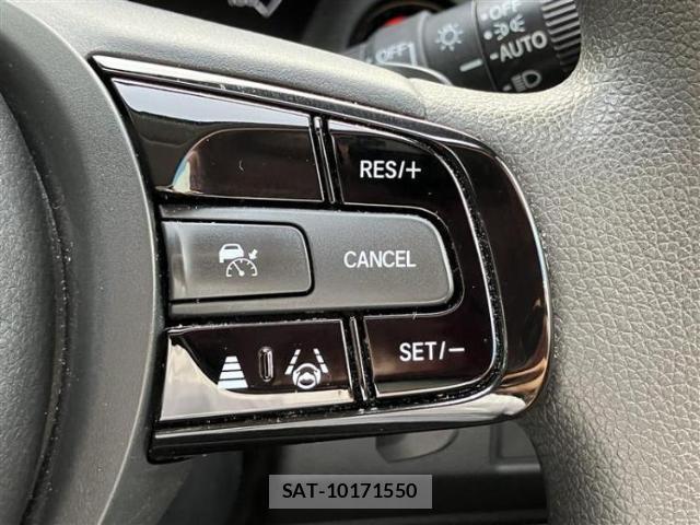 Honda VEZEL 2023-11 8876114-12