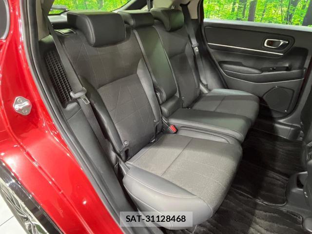 Honda VEZEL 2023-12 8876319-8