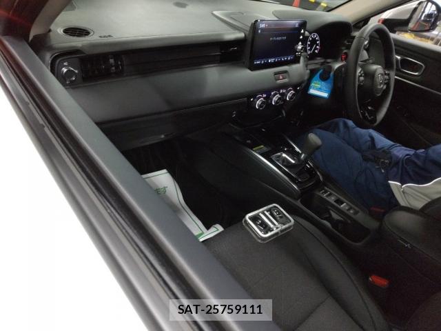 Honda VEZEL 2026-04 8877726-2
