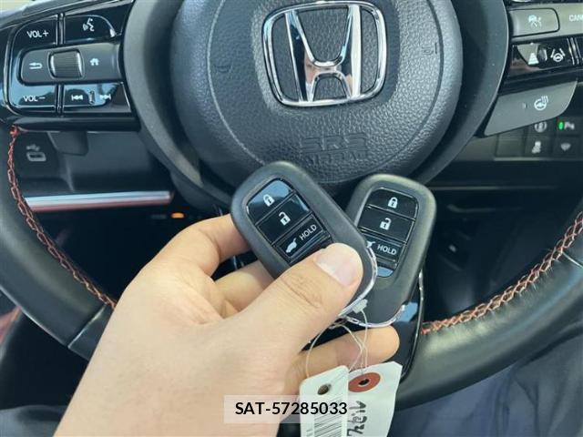 Honda VEZEL 2023-08 8878219-13