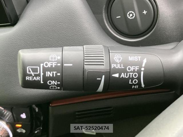 Honda VEZEL 2026-07 8878228-17