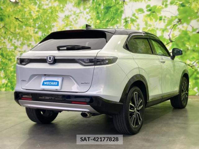 Honda VEZEL 2021-05 8878394-2