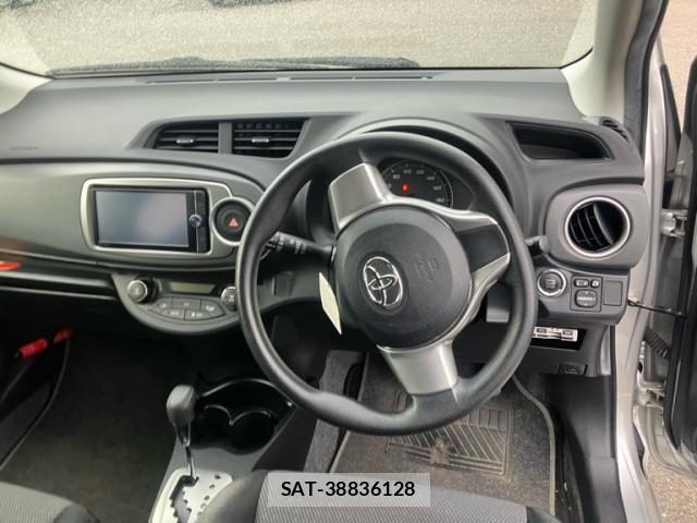 Toyota VITZ 2013-11 8876074-7