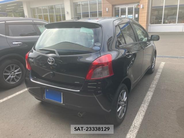 Toyota VITZ 2007-02 8876401-12