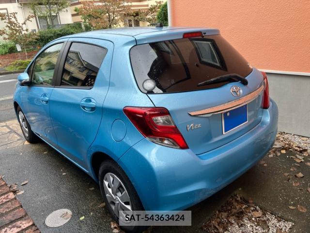 Toyota VITZ 2015-01 8877881-1
