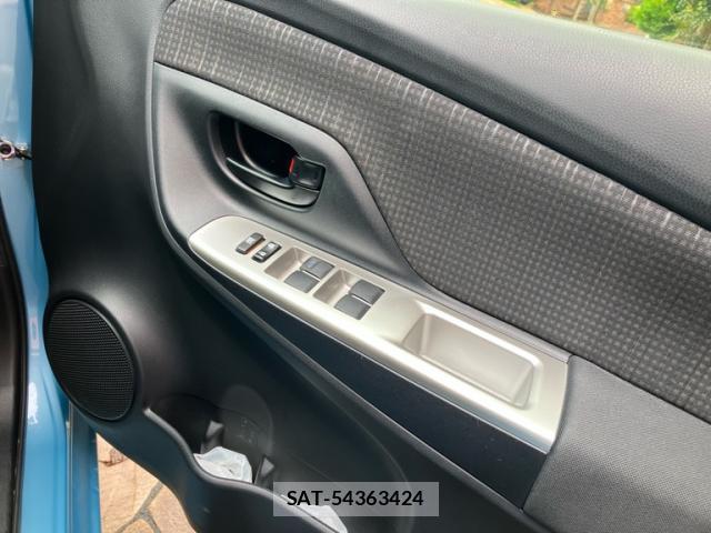 Toyota VITZ 2015-01 8877881-10