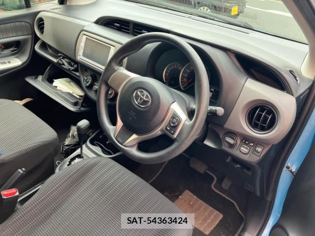 Toyota VITZ 2015-01 8877881-7