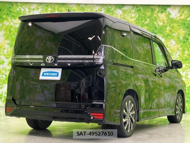 Toyota VOXY 2022-04 8876158-2