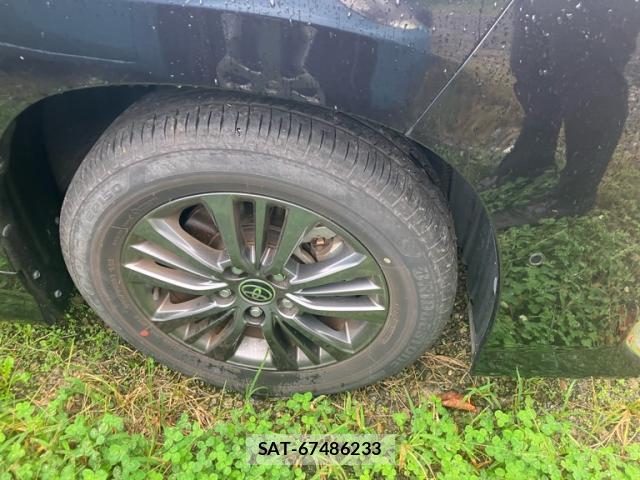 Toyota VOXY 2023-04 8876277-4