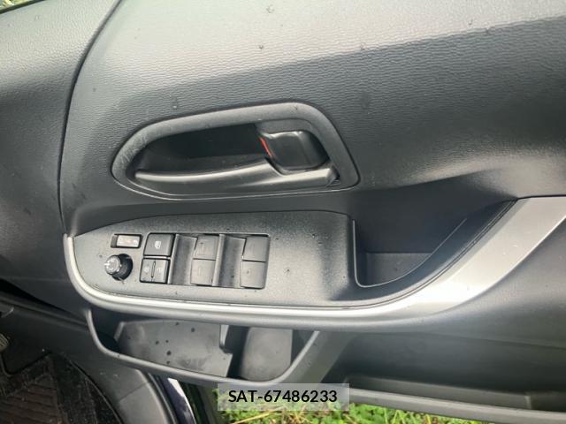 Toyota VOXY 2023-04 8876277-8