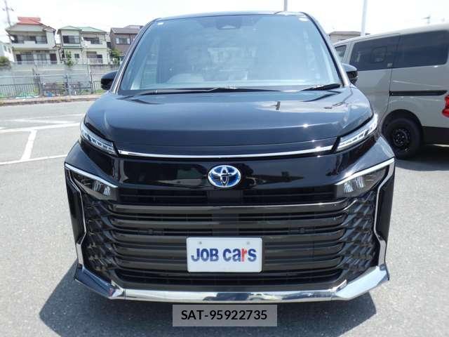 Toyota VOXY 2023-11 8876499-1