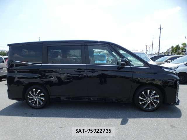 Toyota VOXY 2023-11 8876499-2