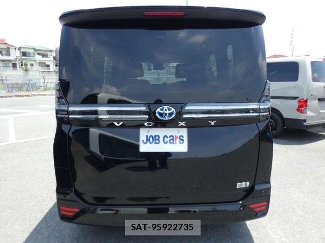 Toyota VOXY 2023-11 8876499-4