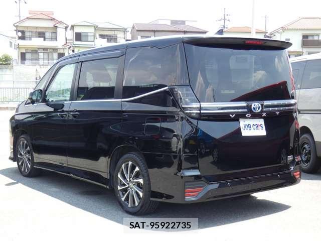 Toyota VOXY 2023-11 8876499-5