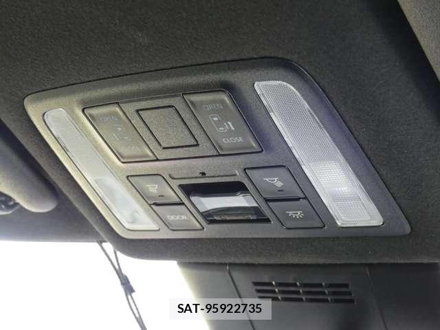 Toyota VOXY 2023-11 8876499-8