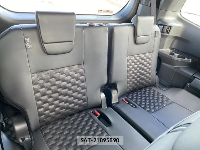 Toyota VOXY 2026-01 8876509-5