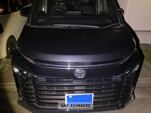 Toyota VOXY 2024-06 8876518-2