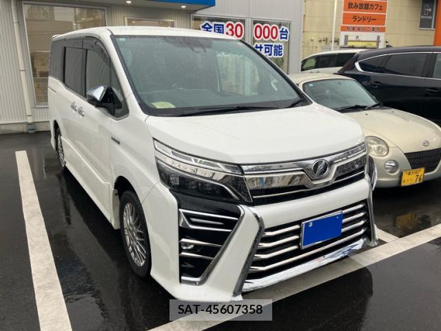 Toyota VOXY 2019-11 8876519-0