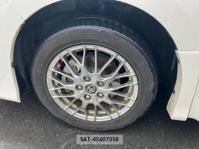 Toyota VOXY 2019-11 8876519-4