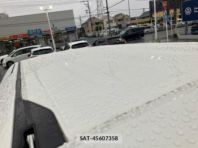 Toyota VOXY 2019-11 8876519-7