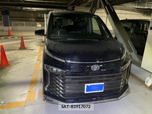 Toyota VOXY 2022-10 8876559-1