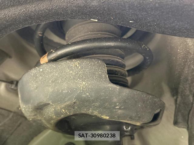 Toyota VOXY 2025-04 8876647-19