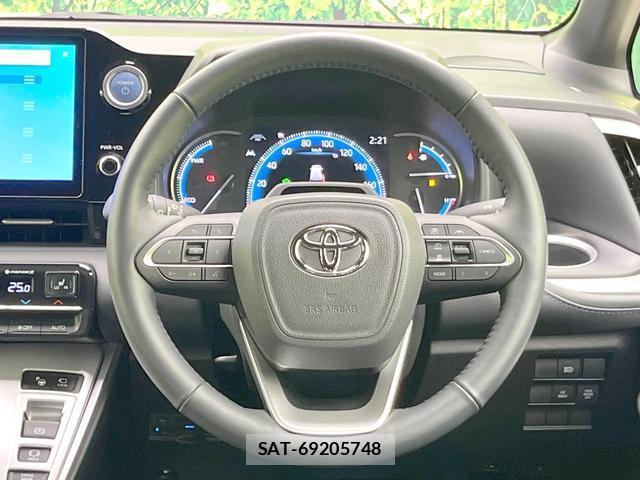 Toyota VOXY 2023-06 8876777-11