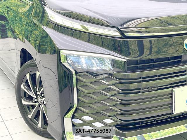 Toyota VOXY 2022-10 8876791-12
