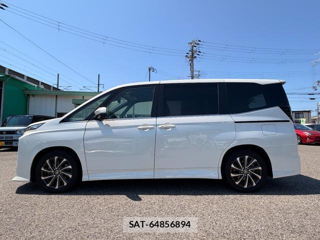 Toyota VOXY 2024-02 8877063-4