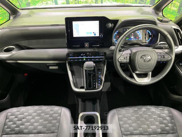 Toyota VOXY 2025-09 8877375-1