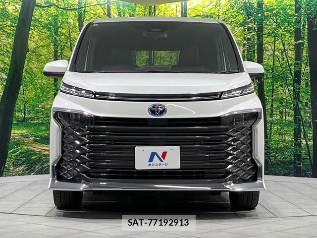 Toyota VOXY 2025-09 8877375-14